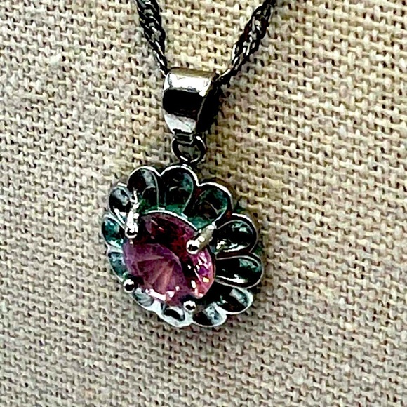 Vintage Sterling Silver Necklace With Faceted Pink Rhinestone Flower Pendant. - Picture 6 of 10
